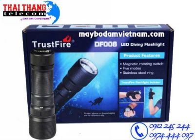 den-pin-lan-duoi-nuoc-trustfire-df008